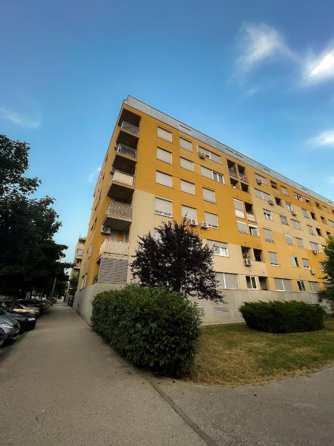 Apartman Welcome To Tresnjevka Zagreb Eksteriør billede